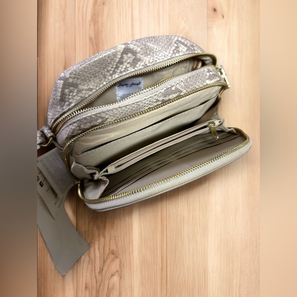 JAPAN Legato Largo Faux PU Leather Snake Python Gray Shoulder CrossBody Bag NWT - Picture 5 of 5